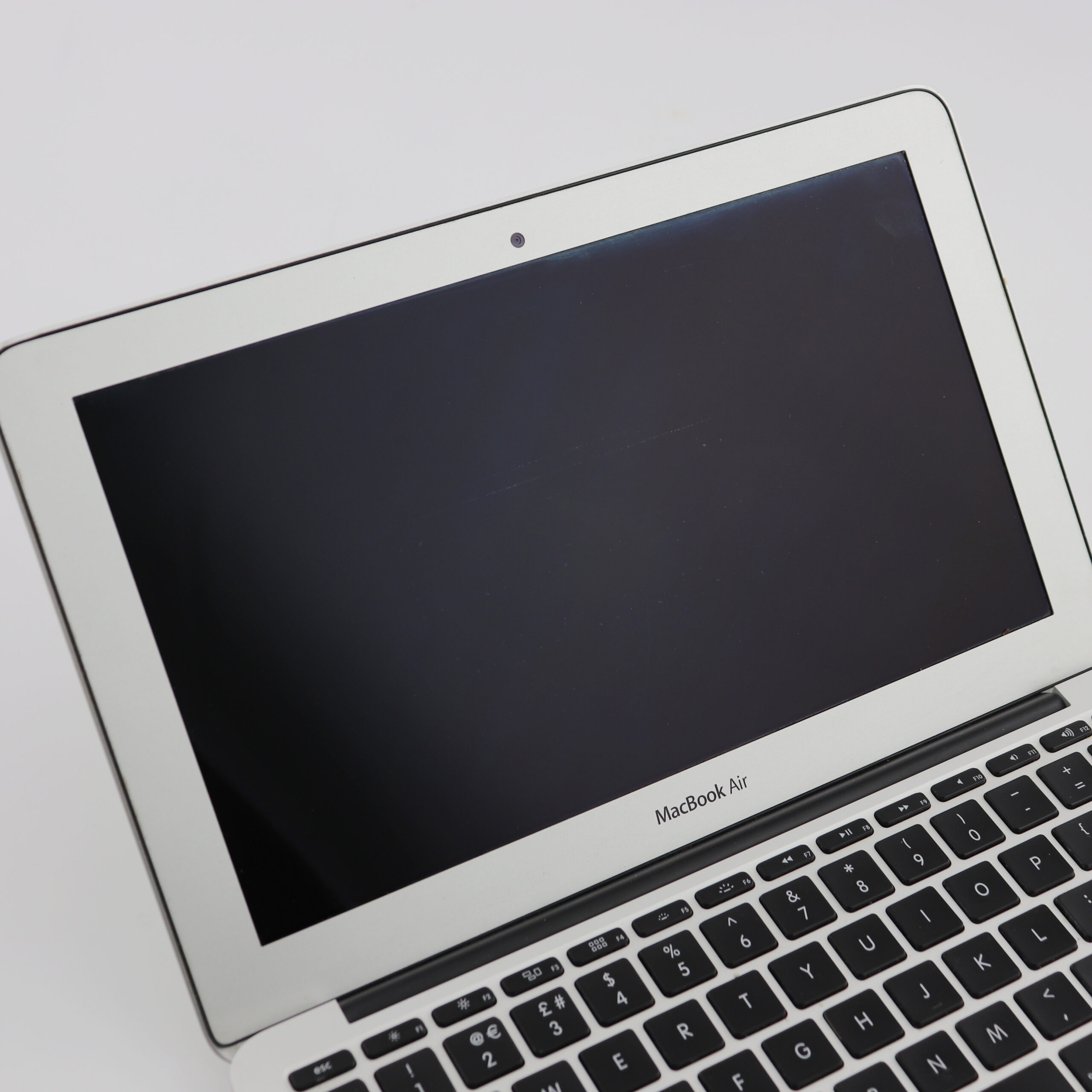 Apple MacBook Air 11 Inch Dual Core i5 1.60 GHz (2015) - MacFinder