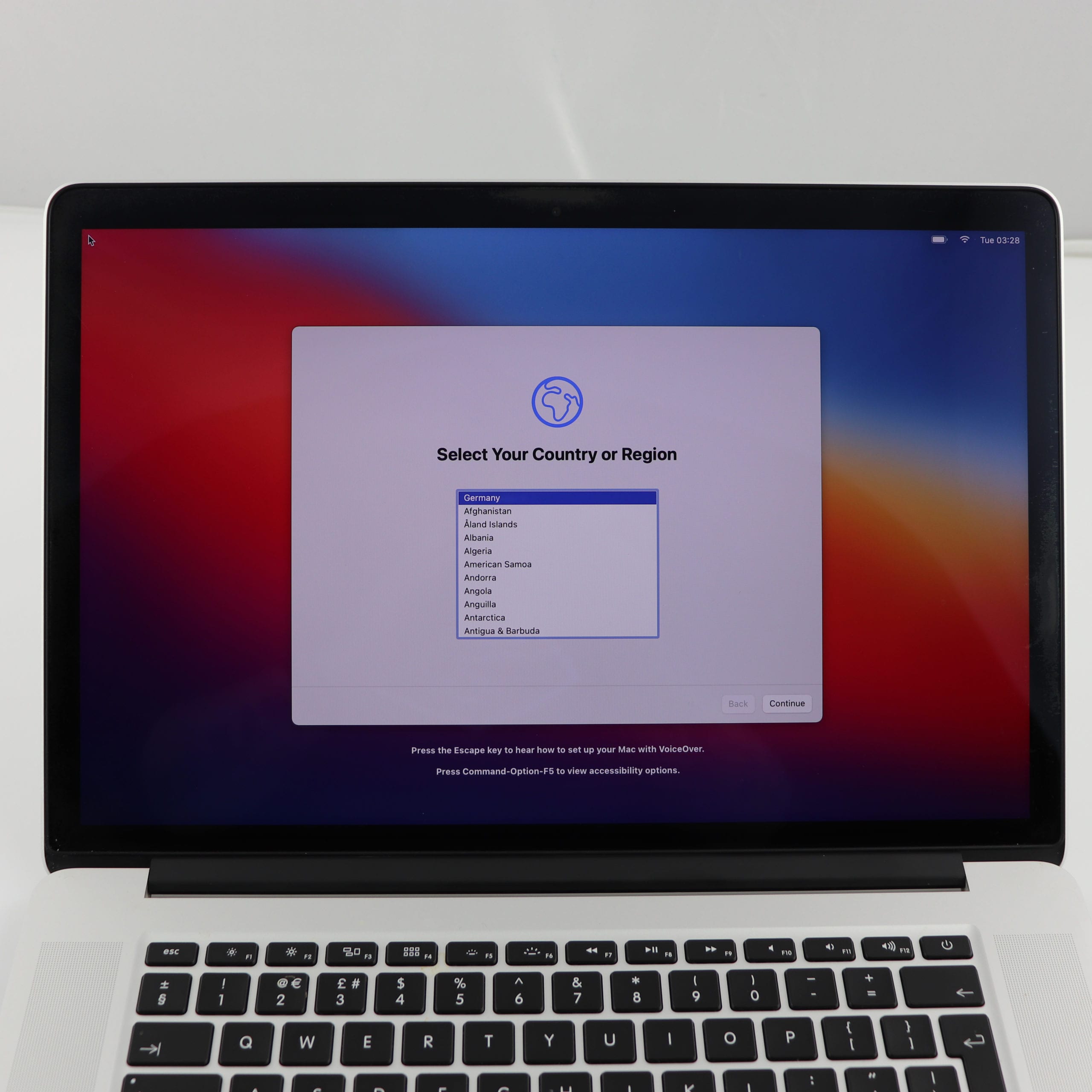 Apple MacBook Pro Retina 15 Inch Intel Core i7 2.50 GHz (2015