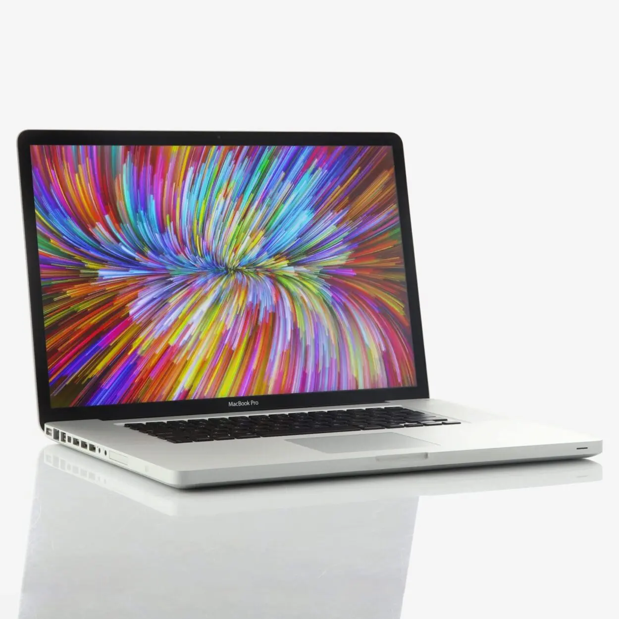 img-MacBook-Pro-17-Inch-59439.jpg