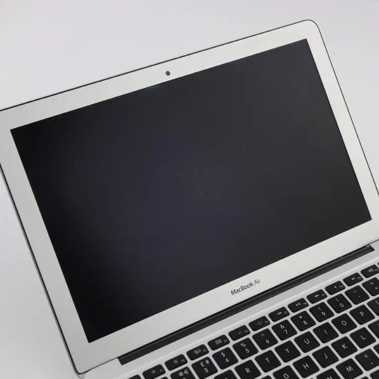 img-MacBook-Air-13-Inch-89682.JPG