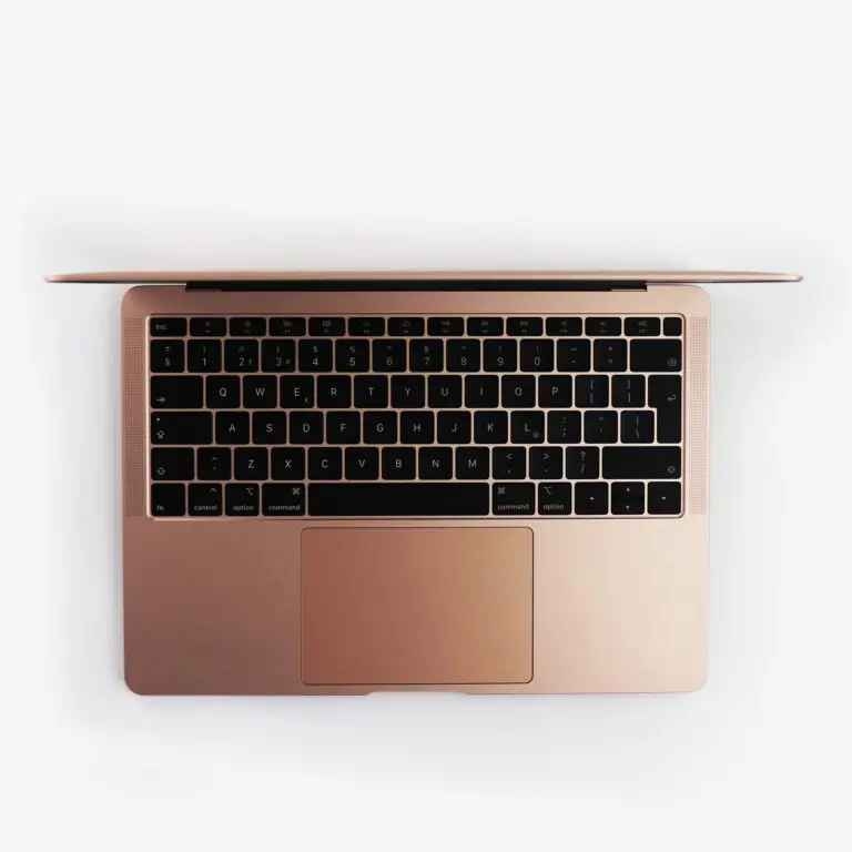 img-MacBook-Air-13-Inch-02769.jpg