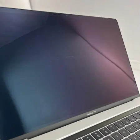 img-MacBook-Pro-Retina-16-Inch-927329.jpg