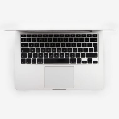 img-MacBook-Pro-Retina-13-Inch-83715.jpg