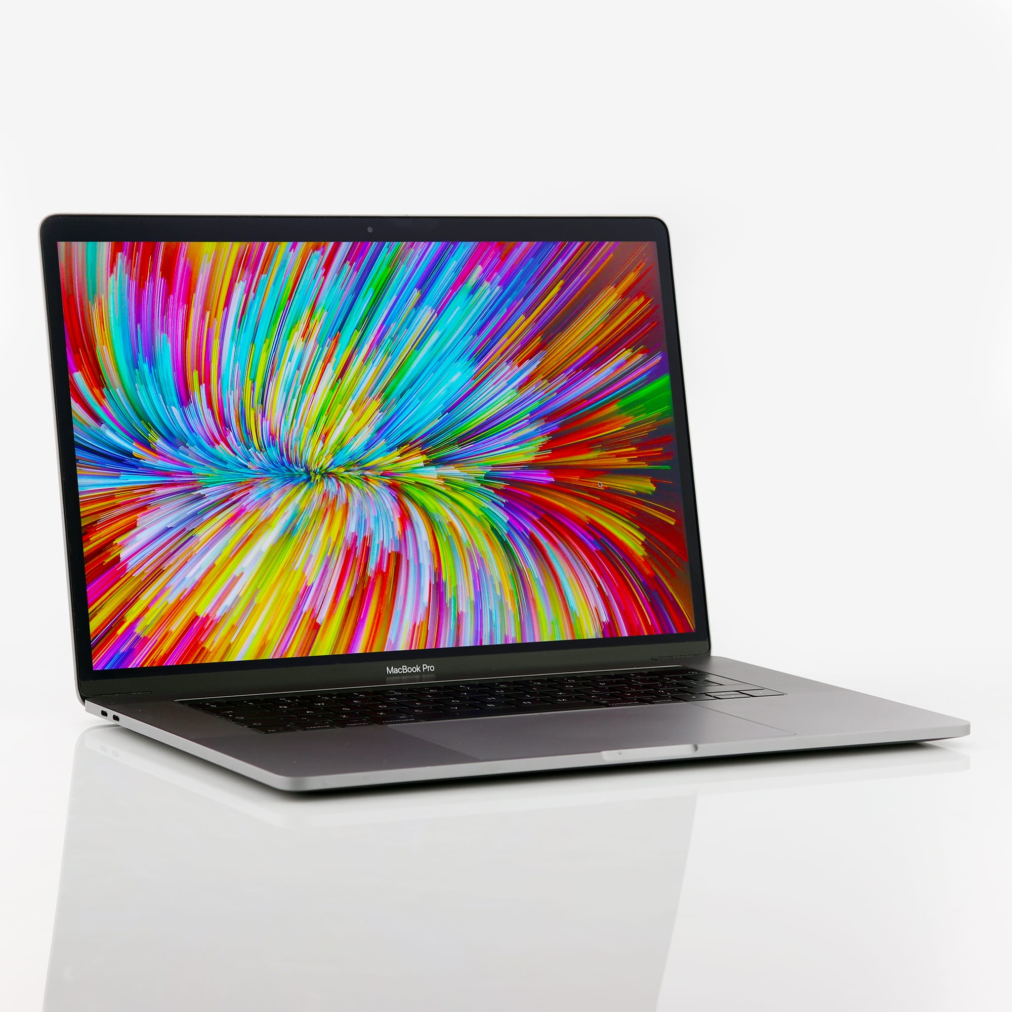 1 x Apple MacBook Pro Retina 15 Inch Touchbar Quad-Core i7 2.90 GHz (2016)
