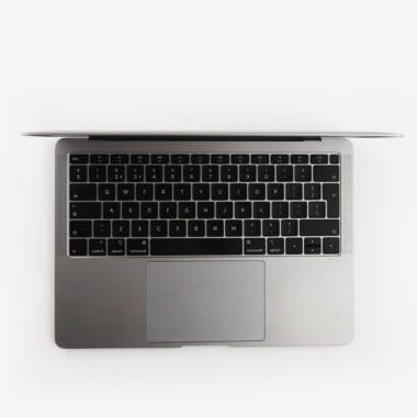 img-MacBook-Air-13-Inch-09501.jpg