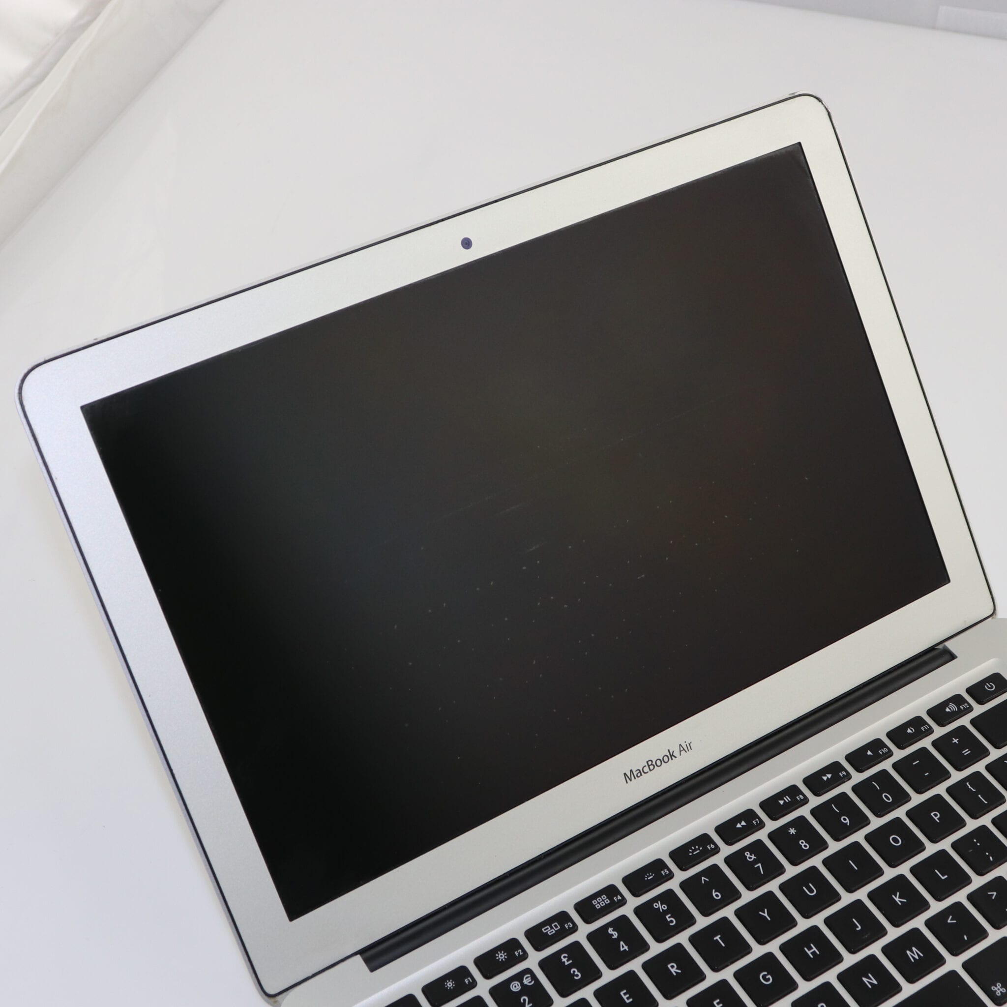 MacBook Air13-inch 8GB 日本大特価祭 - www.woodpreneurlife.com