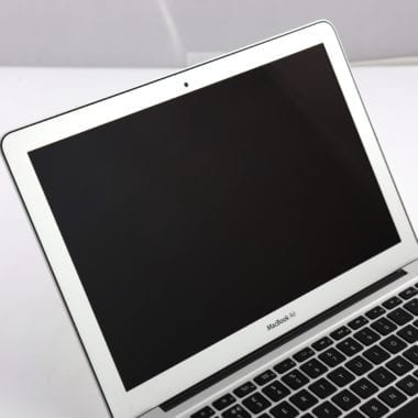 img-MacBook-Air-13-Inch-77788.JPG