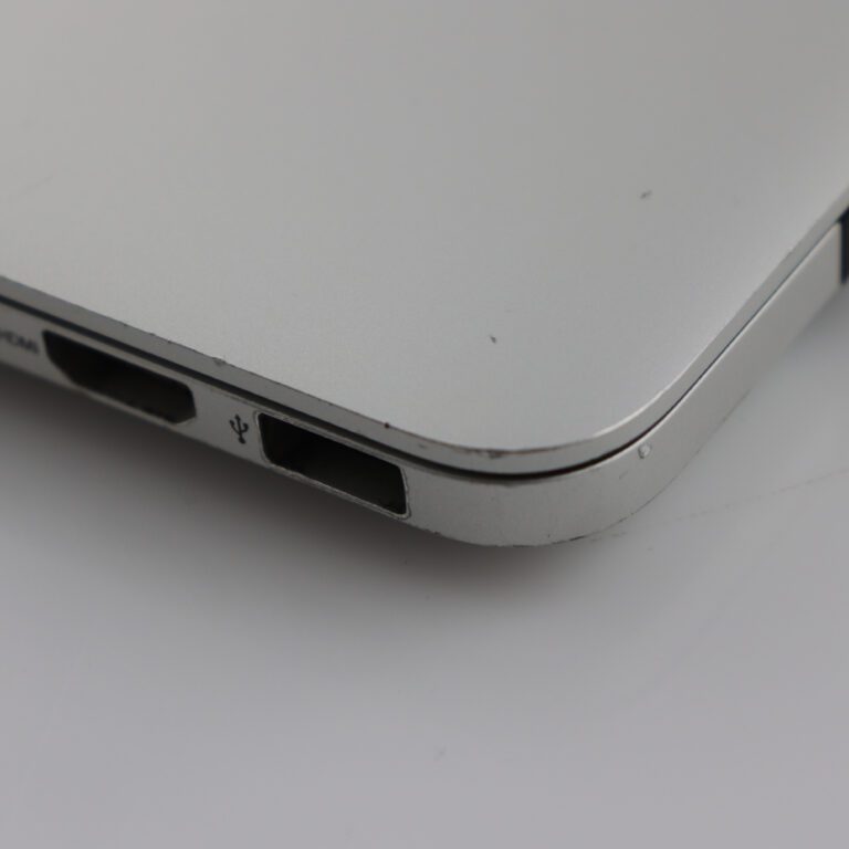 img-MacBook-Pro-Retina-15-Inch-68911.JPG