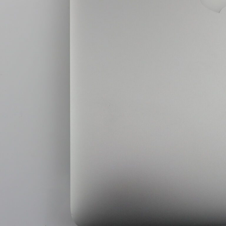 img-MacBook-Air-13-Inch-839719.JPG