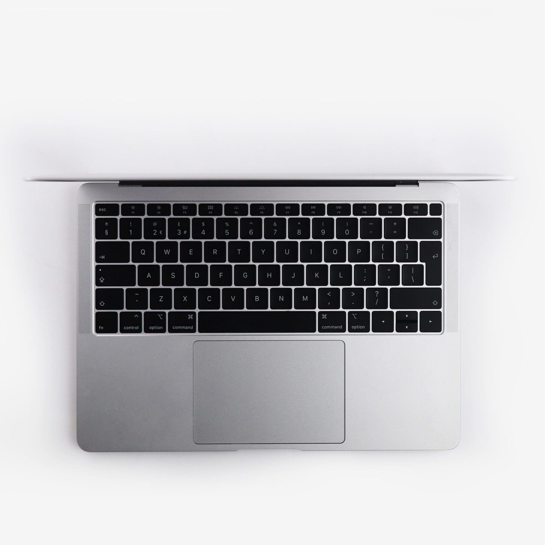 apple-macbook-air-13-inch-apple-m1-3-2-ghz-2020-macfinder