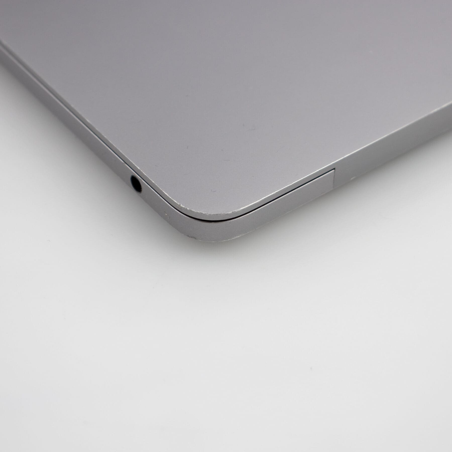 2016 Apple MacBook Pro 13-inch Intel i5 2.00 GHz 2-core 8GB 256GB ...