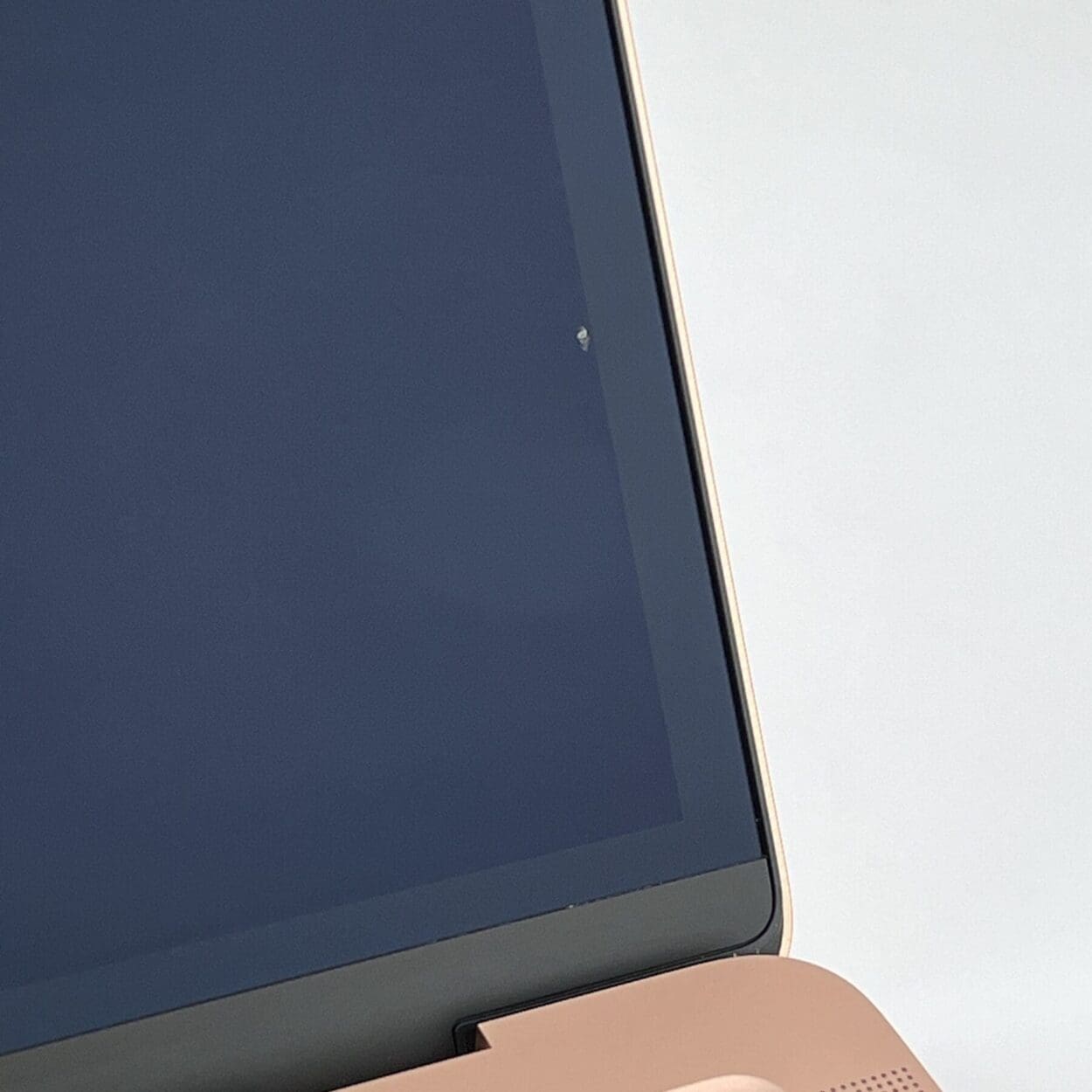 2020 Apple MacBook Air 13-inch M1 8GB 256GB - Rose Gold - MacFinder