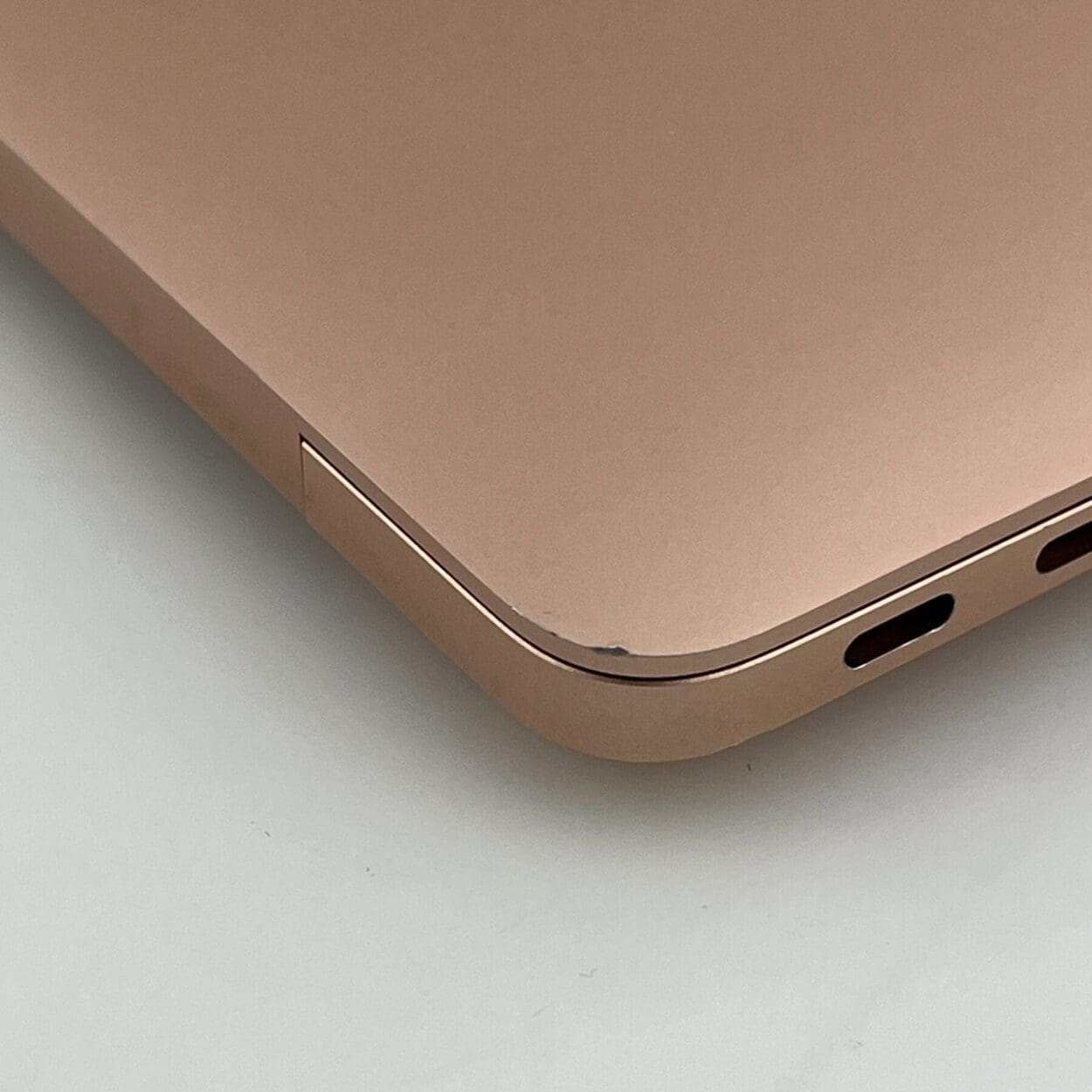 2020 Apple MacBook Air 13-inch M1 8GB 256GB - Rose Gold - MacFinder