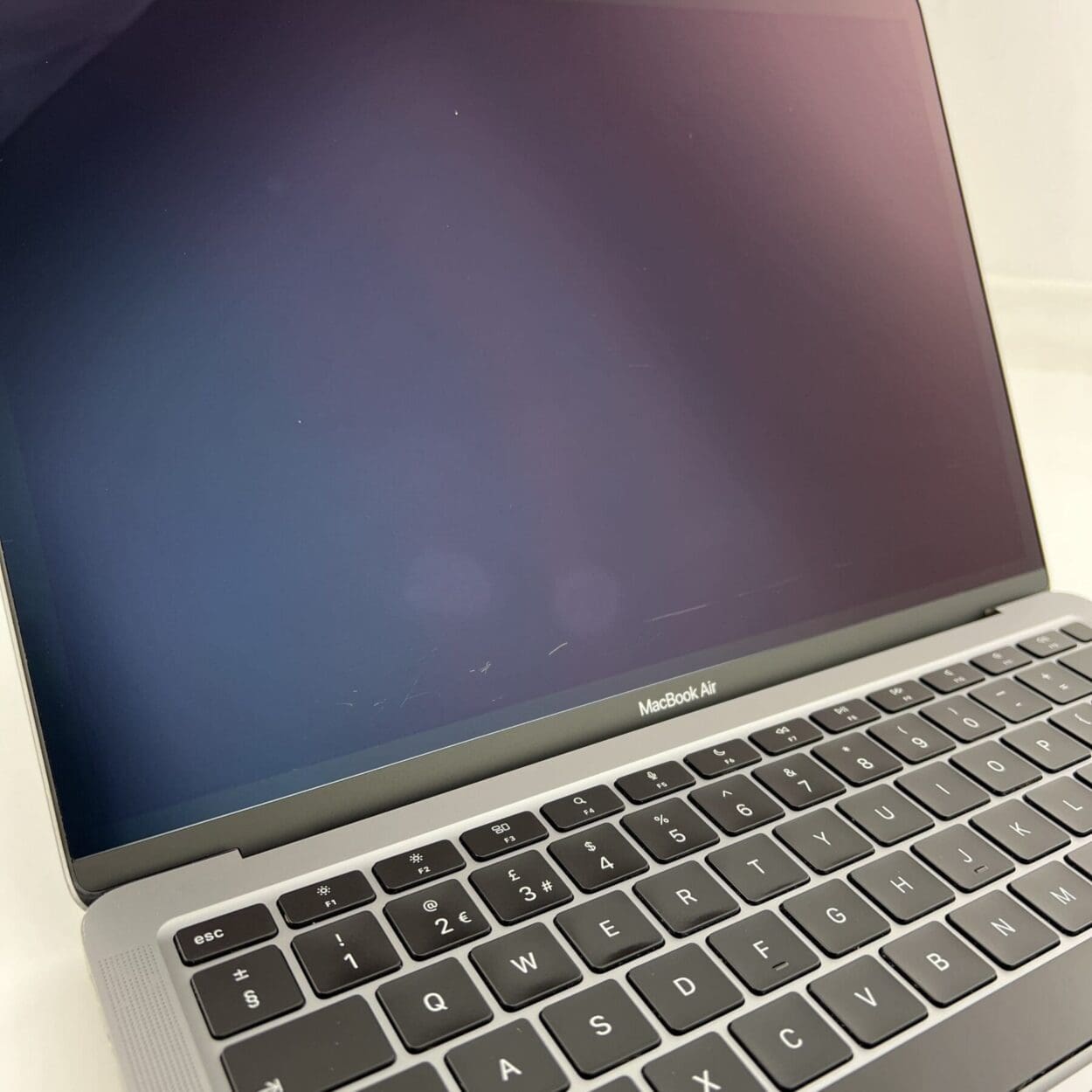 2020 Apple MacBook Air 13-inch M1 16GB 256GB - Space Grey - MacFinder