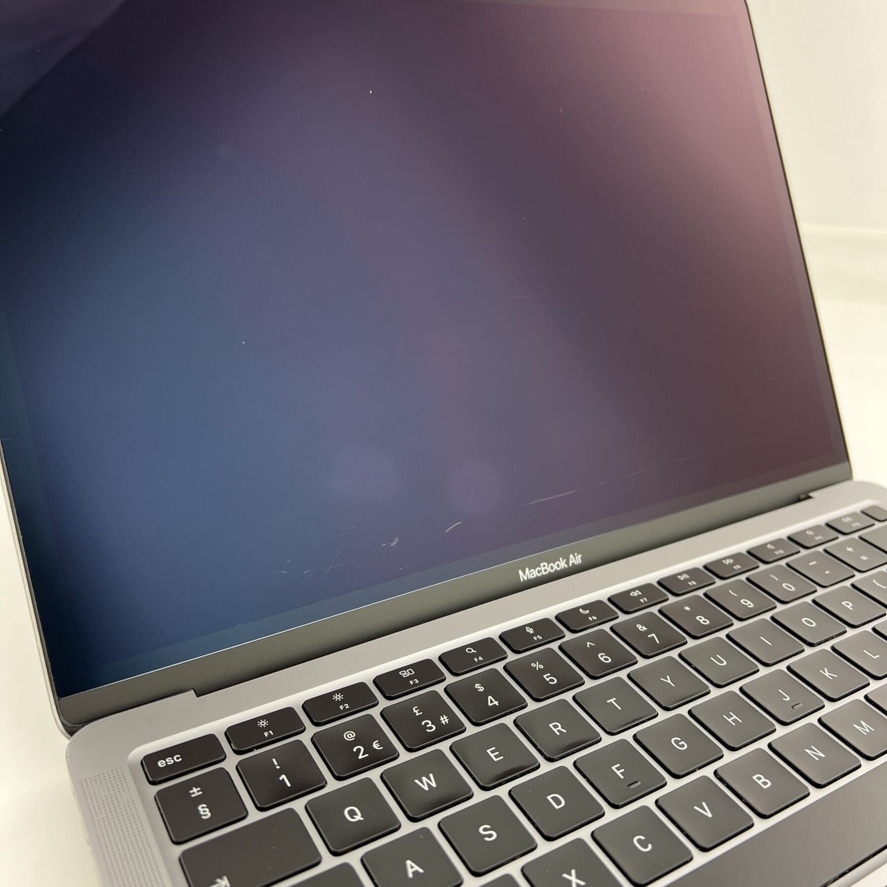 2020 Apple MacBook Air 13-inch M1 16GB 256GB - Space Grey - MacFinder