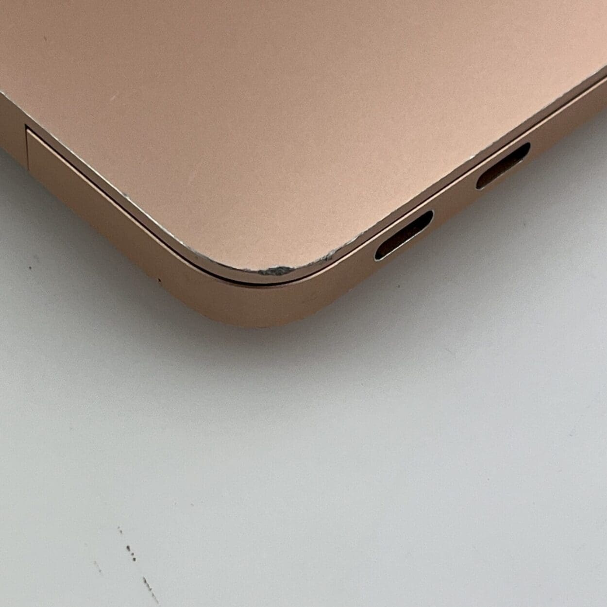 2020 Apple MacBook Air 13-inch M1 8GB 256GB - Rose Gold - MacFinder