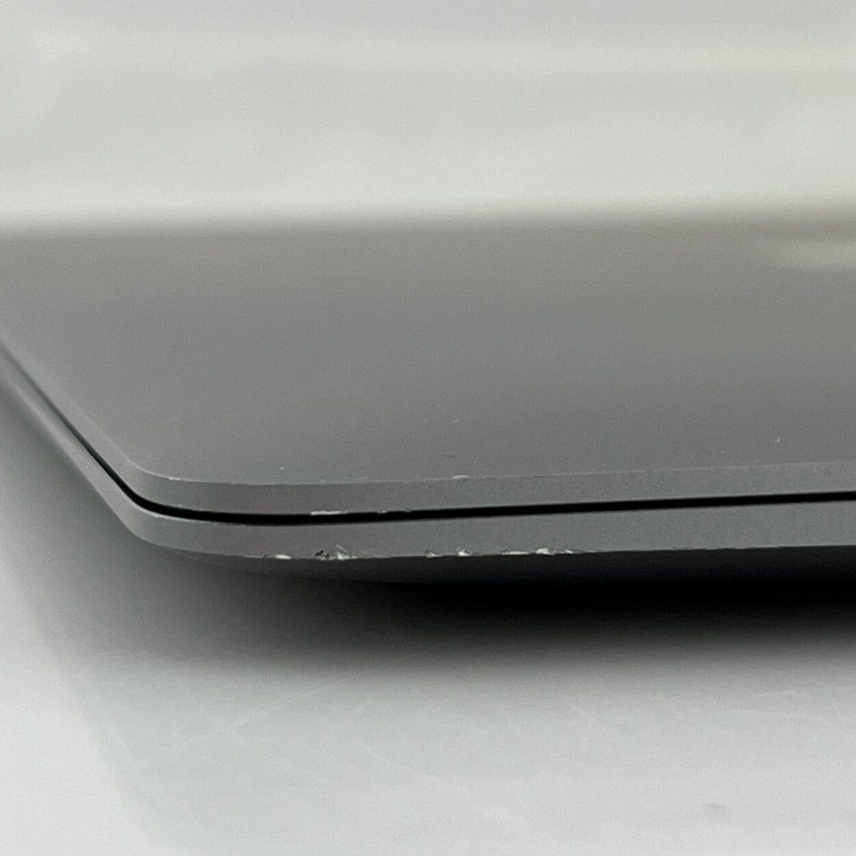 2020 Apple MacBook Air 13-inch M1 16GB 2TB - Space Grey - MacFinder