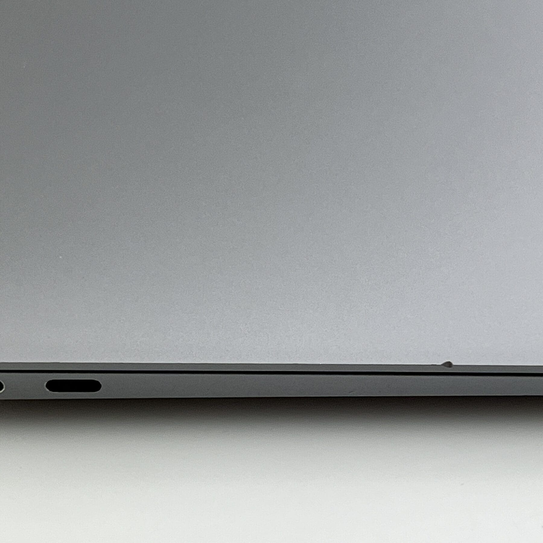 2020 Apple MacBook Air 13-inch M1 16GB 1TB - Space Grey - MacFinder