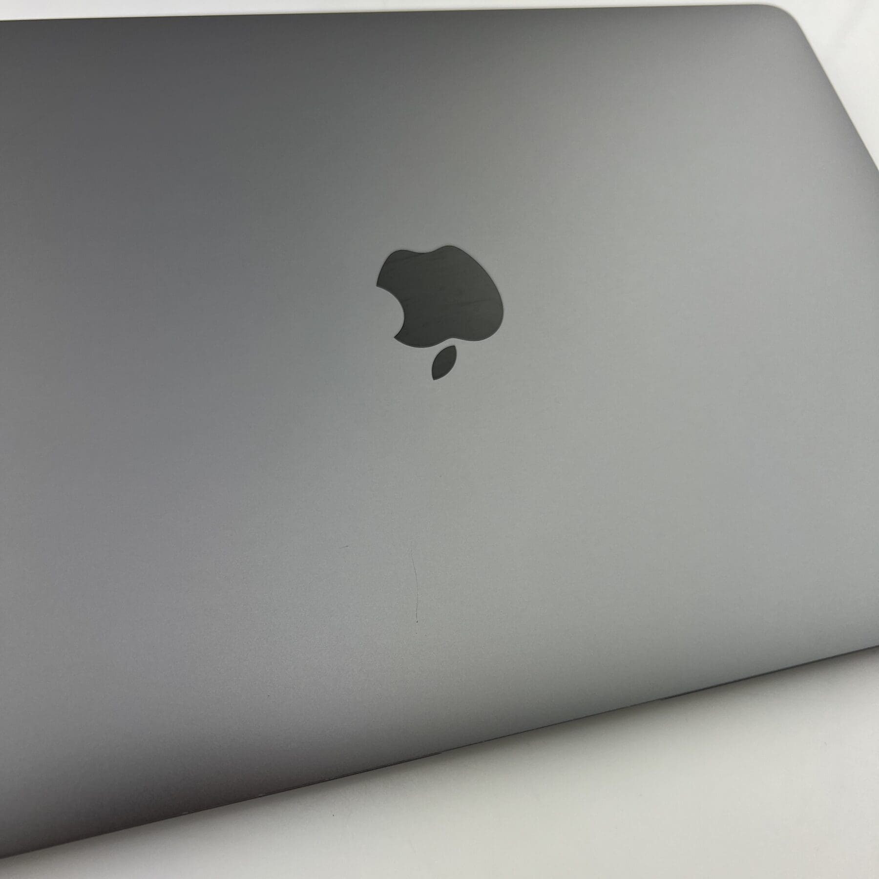 macbook air　M1/16gb/256gb 2020 Apple MacBook Air with Apple M1 Chip (13-inch, 16GB RAM, 256GB  Storage) (QWERTY English) Silver (Renewed) : : Computers \u0026  Accessories