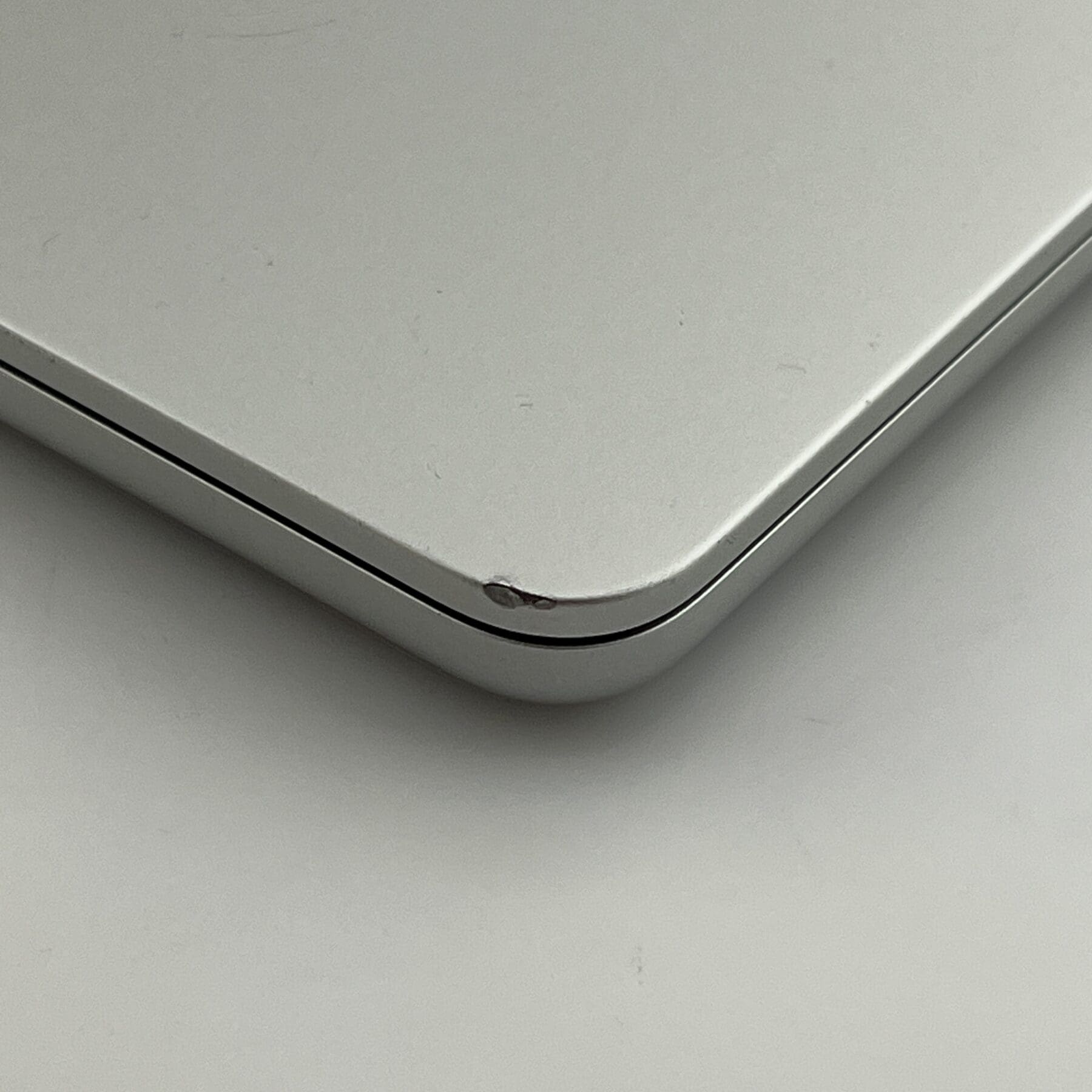 【希少】Apple MacBook Air M2 24GB 512GB 2022 Apple MacBook Air 13-inch M2 24GB 512GB - Silver - MacFinder